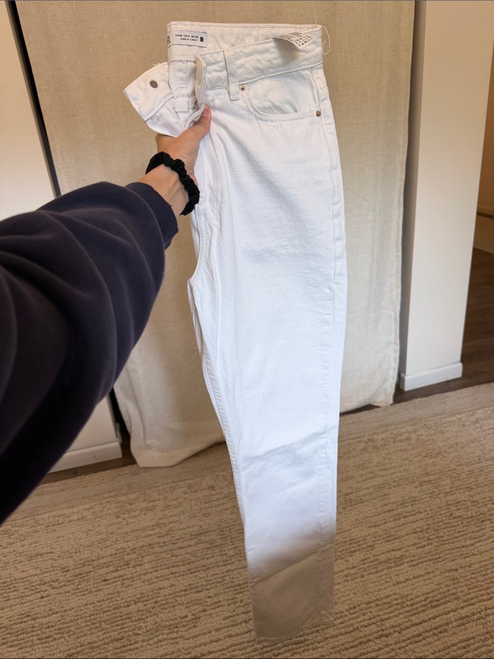 Zara White Denim Jeans.  Size 6. Great shape.